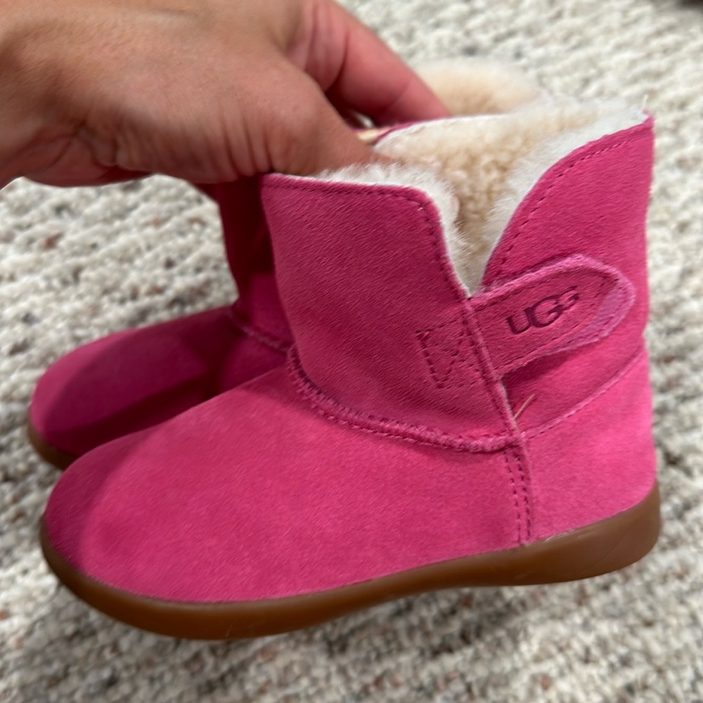 Size 9 Toddler Ugg Boots